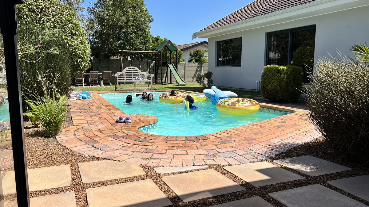 ///Aashiek tweet media