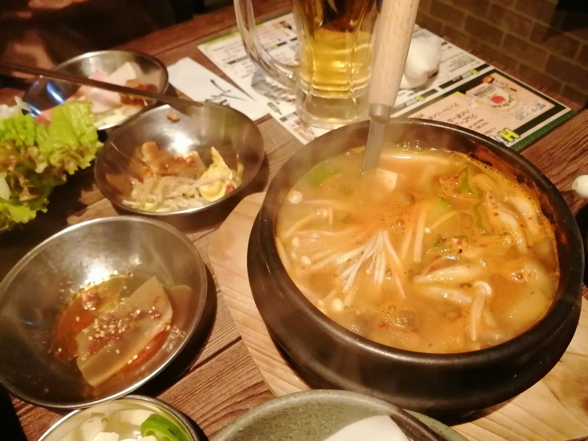 DAIAZU2's tweet photo. 匠サムギョプサル🇰🇷
店員さんも優しくて
コスパ最高👍
何よりサムギョプサルが旨い😋
#匠サムギョプサル 　#高田馬場　#コスパ最高　#接客最高 https://t.co/n6TsYnHi22