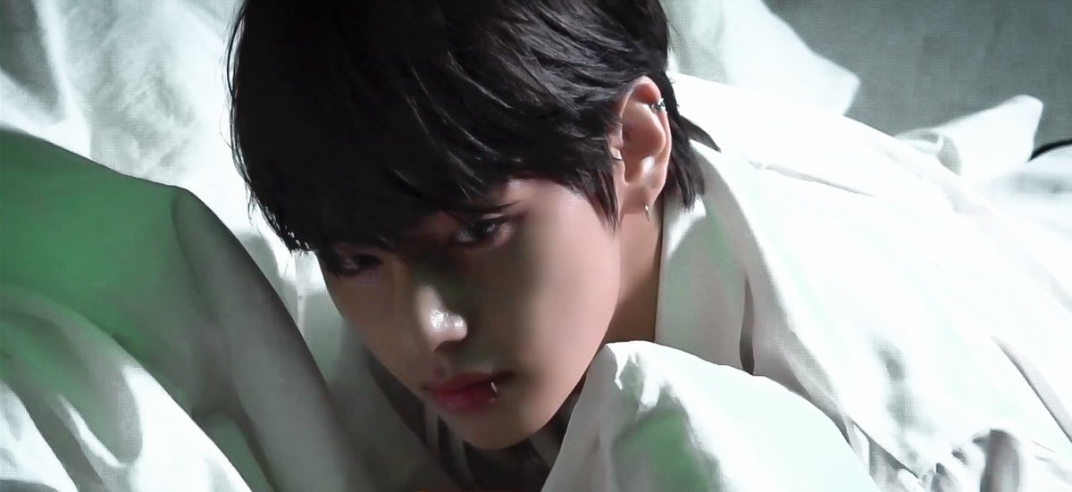 taehyung concert tweet media