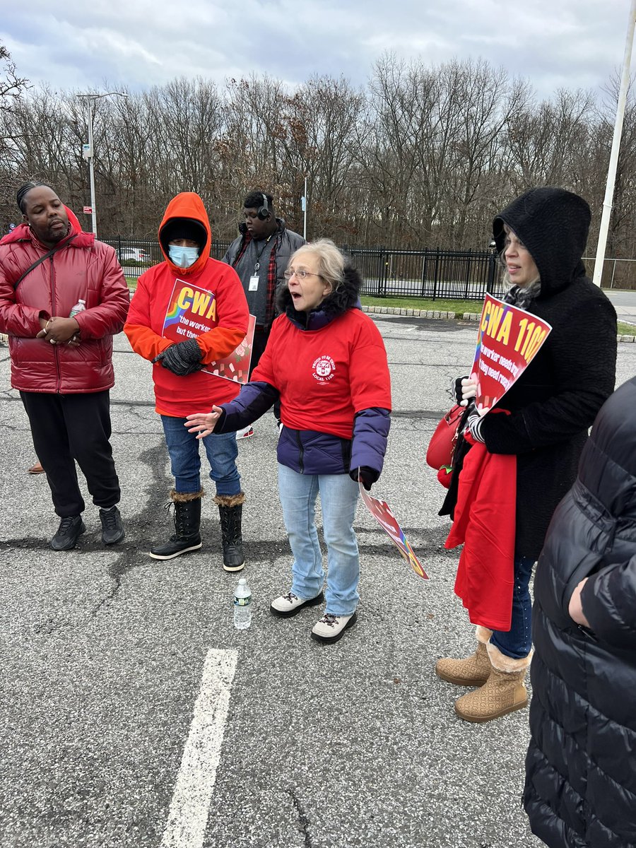 Proud of our members or who work at E-Zpass who lead a major fight for a better contract! Now we need to step up and #protectEzpassWorkers #unionstrong #cwastrong ✊🌹🔥