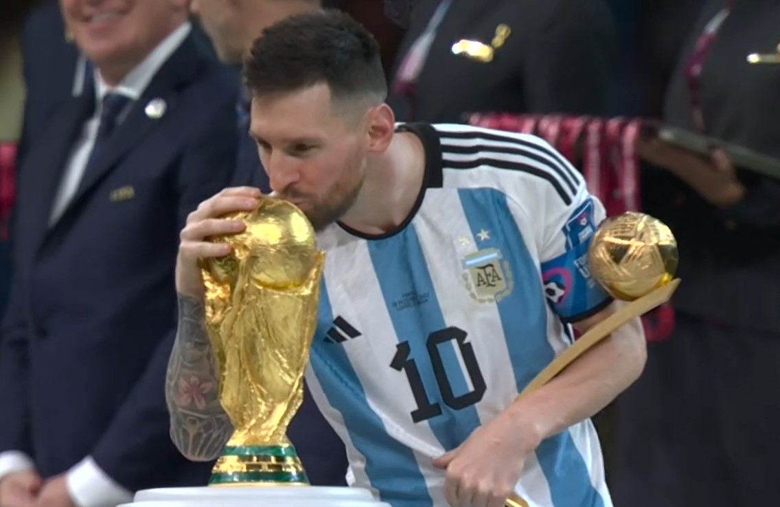 "Geçiyor abim, geçmez sanıyorsun...."