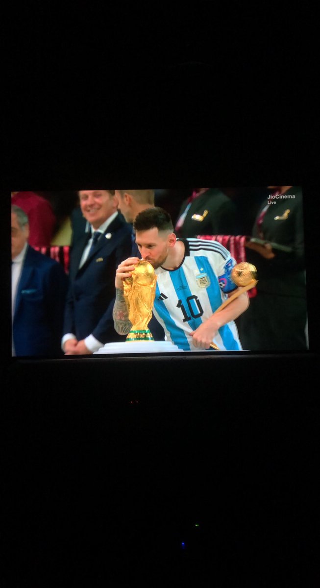 Prabha_58's tweet photo. We suffered together we will celebrate together ..!!! Thank you for everything #Messi𓃵 https://t.co/wm5OM60mkE