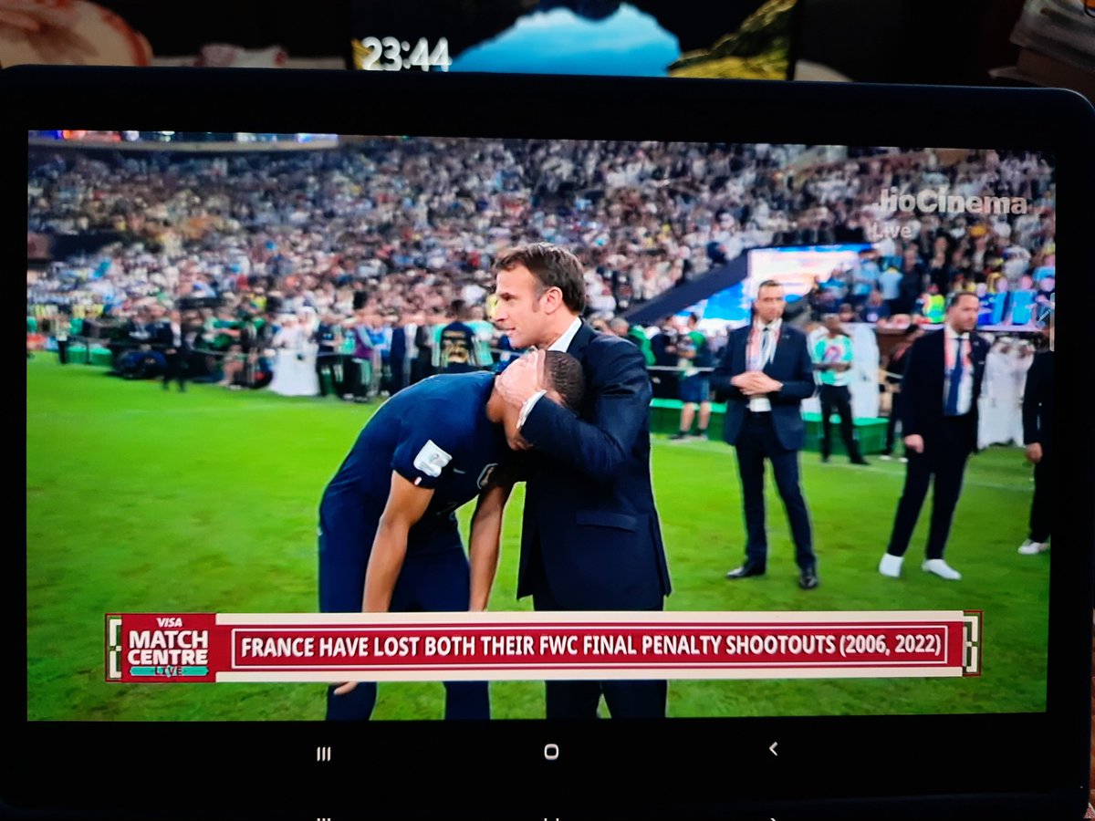 KalagiChetan's tweet photo. France put up a great fight as well making this final memorable. #Mbappe was an absolute beast from the second half of the game. Hard luck :( https://t.co/Mrw0bSg84y