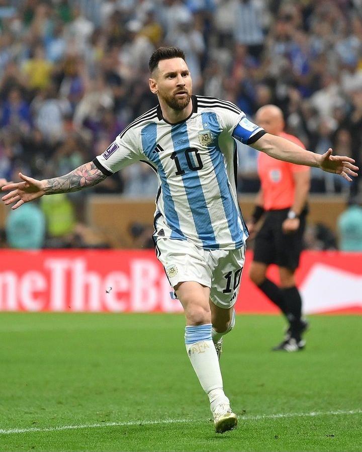 NewsBFM's tweet photo. Breaking: Lionel Messi has been GOATED forever 🐐

🔥🔥🔥 https://t.co/K23iJbQ21M