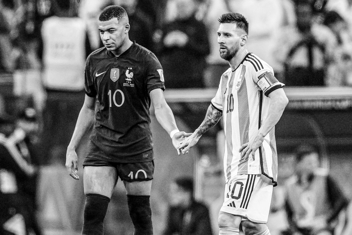 theScore's tweet image. Put their country on their back. Left it all on the field. These two couldn't have done any more. 👏 

#FIFAWorldCup