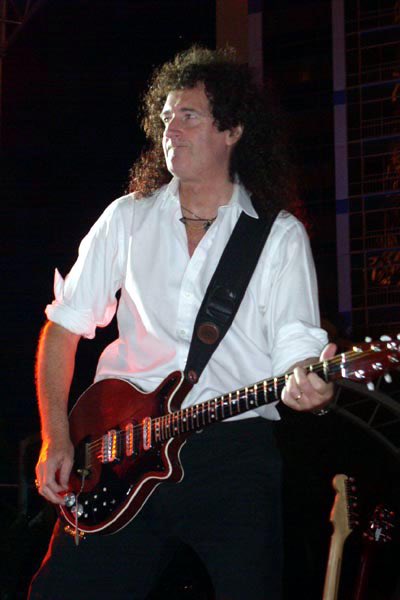 #OTD on 18/12/2004. #BrianMay played at the Paris in Las Vegas, NV, USA, during the #WeWillRockYouMusical.
