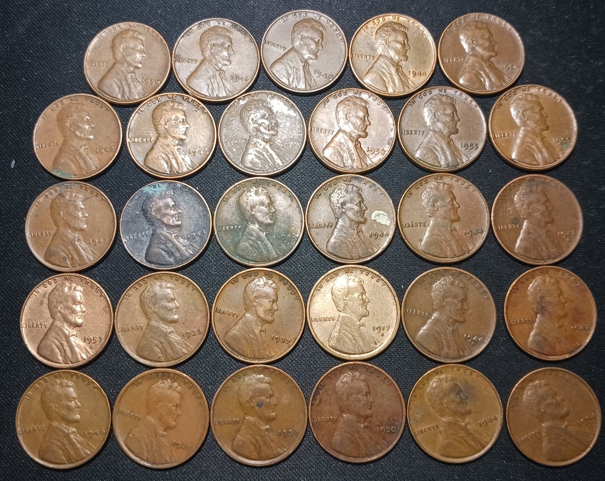 chadwicksirnio's tweet photo. Final weekend #coinrollhunting tally, 19 #Canadians (2 youngheads) and 29 wheats (including a 1917 S). Really fun box and would have scored very high on @quinscoins #coinrollhunt scoring placemat! #greatamericancoinhunt #coinhunt #coincollecting #coincollector #coins https://t.co/jlGuOs5d8U