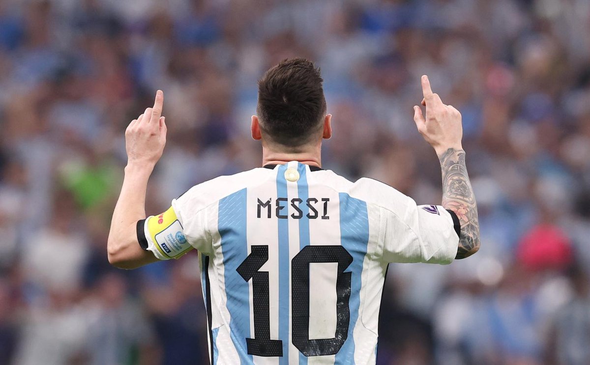 rubenuria's tweet photo. MESSI ES EL FÚTBOL Y EL FÚTBOL ES MESSI. D10S.
EL MEJOR DE TODOS LOS TIEMPOS. 
Lo buscó, peleó, lo mereció y lo consiguió. https://t.co/K8Z0OusThy