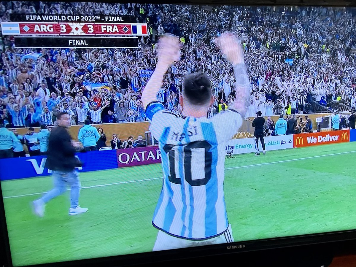 FreeSkeak's tweet photo. It’s Over! Congratulations to #Argentina on their #WorldCup WIN! 
#WorldCupFinal #Messi𓃵 #ArgentinaVsFrance #arg https://t.co/tUgsSd2bJw