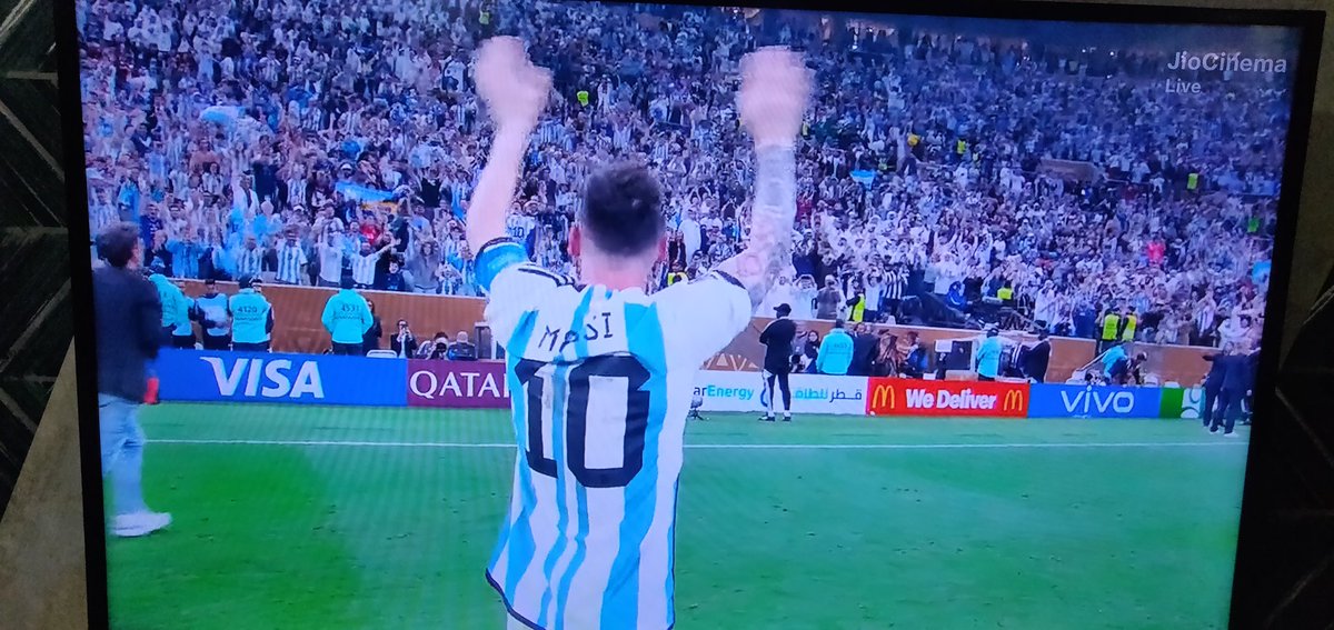 Me_SarkaR_R's tweet photo. What an inning #Messi_10
#FIFAWorldCup https://t.co/UEOmd0ScmJ
