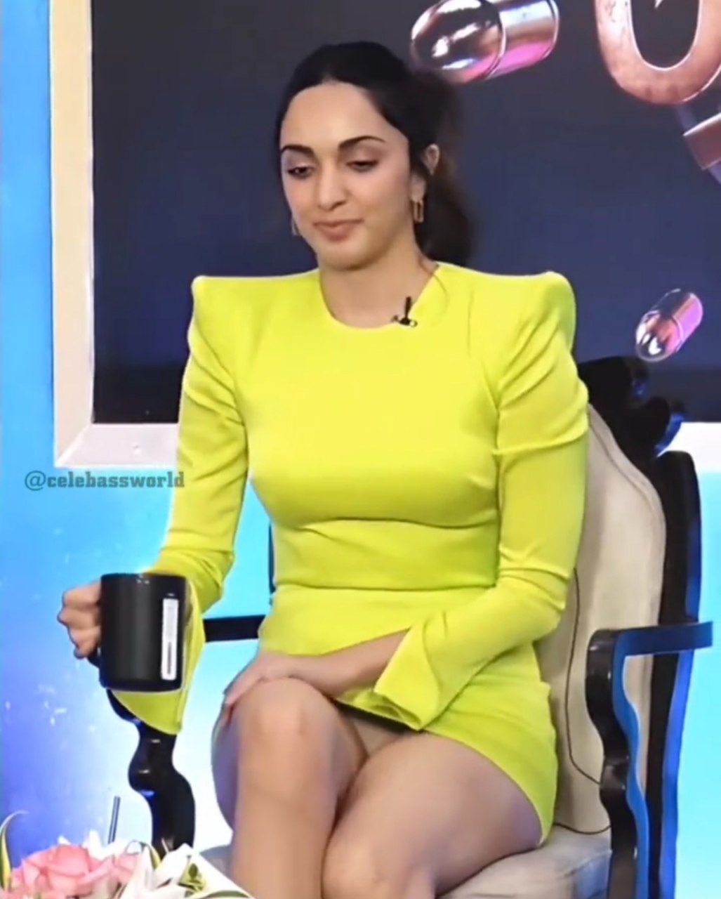Vijay on X: Kiara 😯 oops #KiaraAdvani t.cosTb7Jz6bo2  X