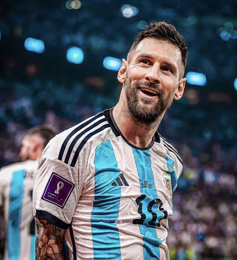 FUISTE, SOS Y SERÁS EL MEJOR DE TODOS LOS TIEMPOS!!!!!
Ya ESTAAAA!!!!