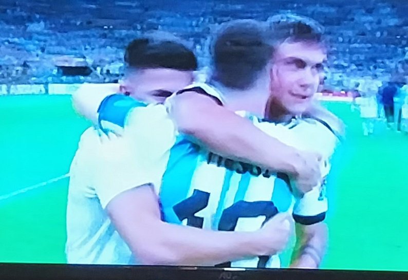 Argentina campeón 
América campeón 
Alegría de todos