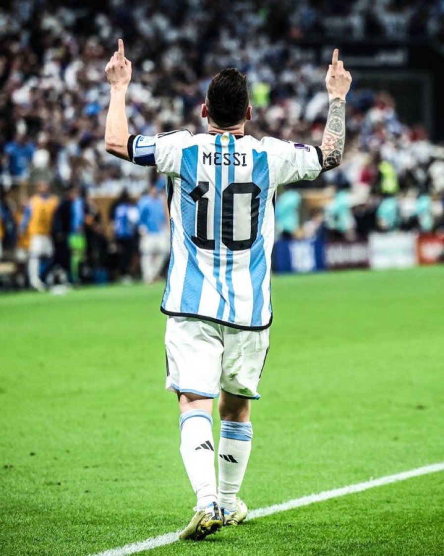 SmoothPistol's tweet photo. Greatest player, greatest moment, greatest final, greatest sport.
@FIFAWorldCup https://t.co/hkgltTh7TF