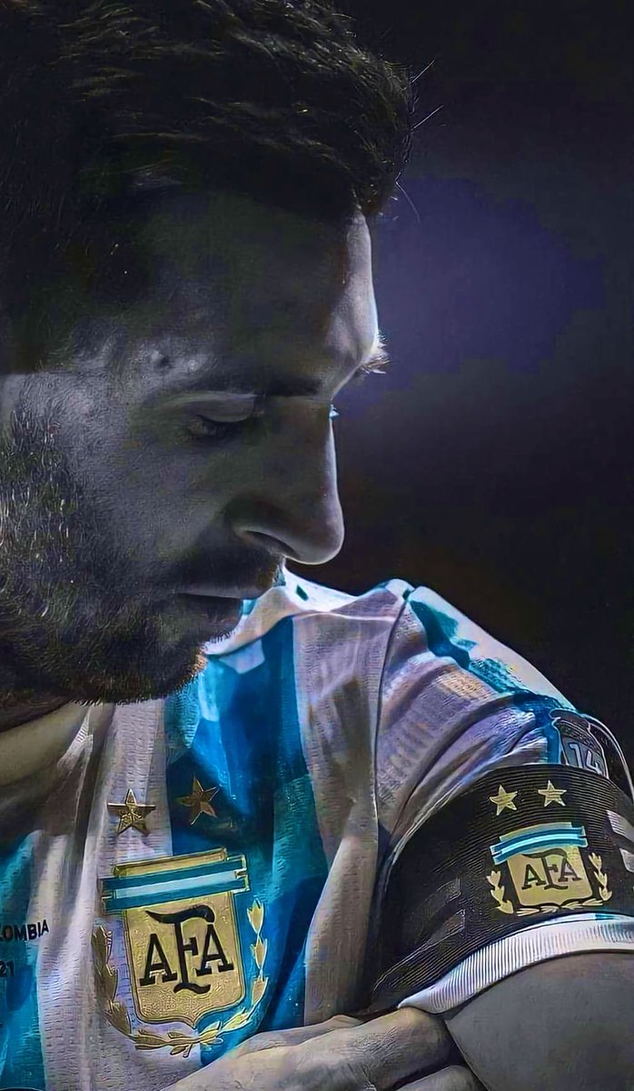 KMbapee's tweet photo. Honor a quien honor merece.
El mejor jugador del mundo.
Adiós Lió, Adiós Messi.
#AdiosMessi https://t.co/wL1iw8kmZ1