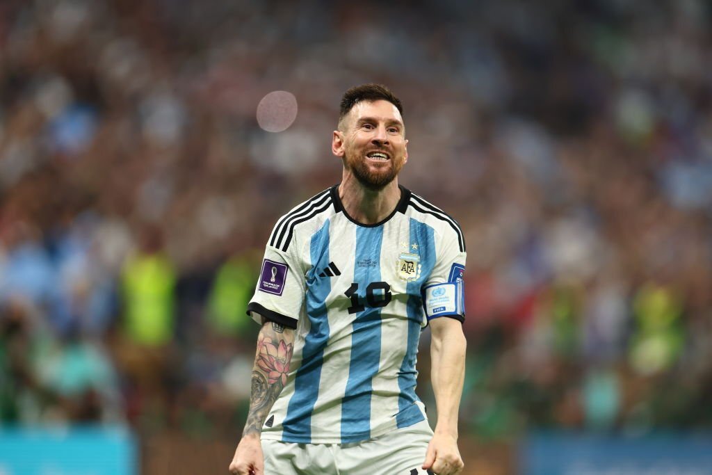 subloltern's tweet photo. #GOAT #Messi𓃵 #Argentina https://t.co/tqj4U2xNY4