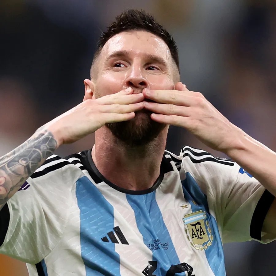 este_san0's tweet photo. Le football a gagné 🐐 https://t.co/3uiCUP3N8h