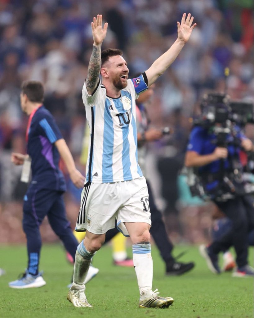 M10GOAT's tweet photo. 🚨🚨🚨 الأسطورة ليو ميسي رجل اللقاء https://t.co/mVSV1FYEOw