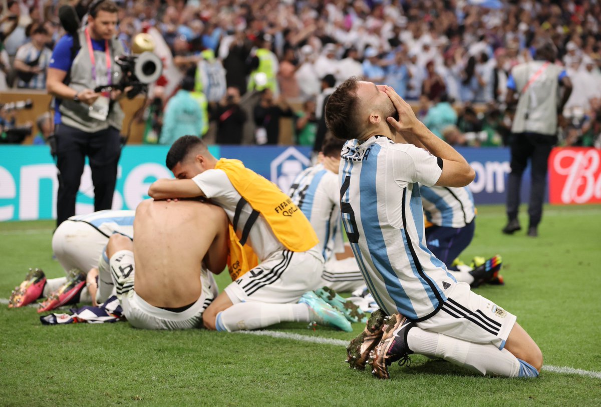 TheAthleticFC's tweet photo. 👟 A Golden Boot battle
6️⃣ A six-goal final
🥅 A penalty shootout
🐐 And a GOAT making history

What a #FIFAWorldCup final we have witnessed. https://t.co/NVf91lpdpw