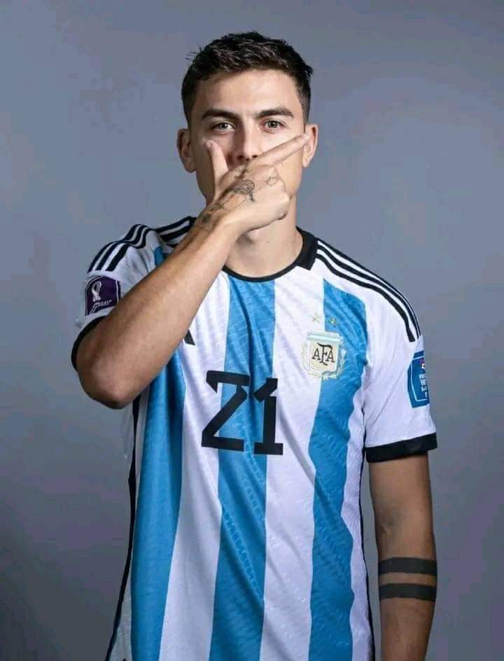 id_fm's tweet photo. Jadilah seperti Dybala.
Main kurang lebih 15 menit selama turnamen langsung Juara Dunia... 
😂😂😂😂😂 https://t.co/w2TtelrJZD