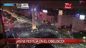 Monse_01L's tweet photo. TODOS EN ESTE MOMENTO 🇦🇷✨💙 https://t.co/sC5JhFEKks