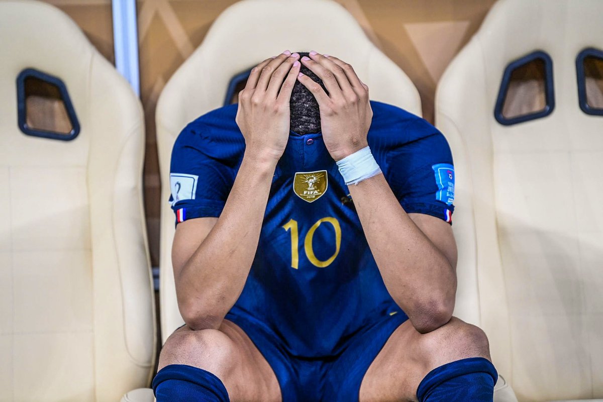 eurofootcom's tweet photo. Respect to Kylian Mbappé. 💔🫡 https://t.co/OABykShVMG