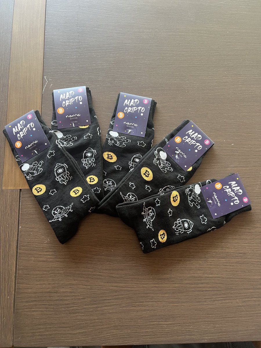 Giveaway 🚨🚨

Para mis compatriotas mexicanos 🇲🇽

5 ganadores, un par de madcetines crypto para cada uno. 

Para participar:
- Seguir a <a href="/mattunchi/">MAD Cripto 💎🫱.og</a> 
- Like y Retweet

Escojo ganadores en 24 horas.