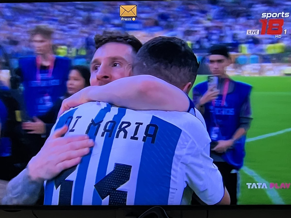_gargsabh_'s tweet photo. #Messi𓃵 #demaria #legends last World Cup  #WorldCupFinal #FIFAWorldCup @FIFAWorldCup https://t.co/KzNy7lLwFq