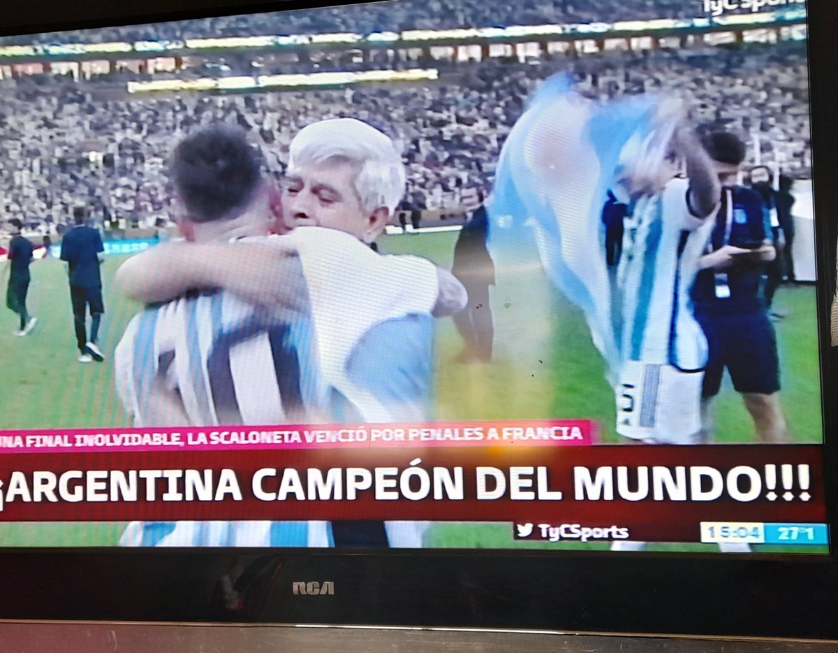 Xime_Bel's tweet photo. Ahí tenes el fútbol, la garra y el talento Sudamericano, Mbapé.
Vaaaaaaaaaaaaamos Argentina, somos CAMPEONES DEL MUNDO!!!!!! https://t.co/oFoqpozdY2