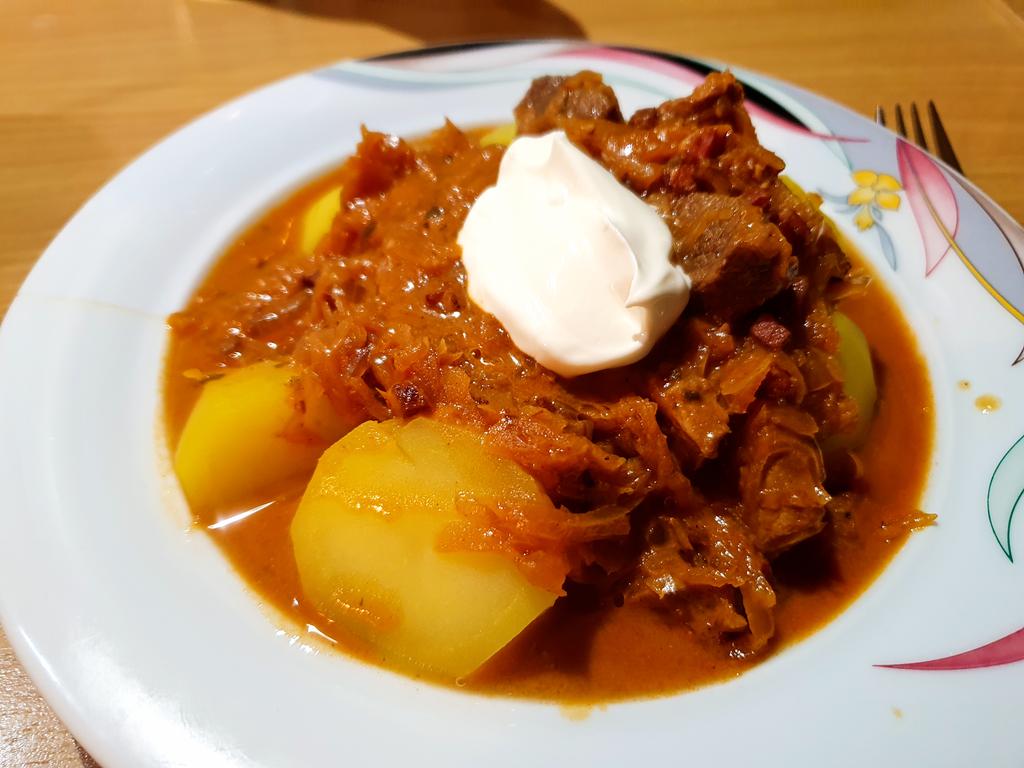 AvarrishK's tweet photo. Szegediner Gulasch https://t.co/MRY1iv0XVB