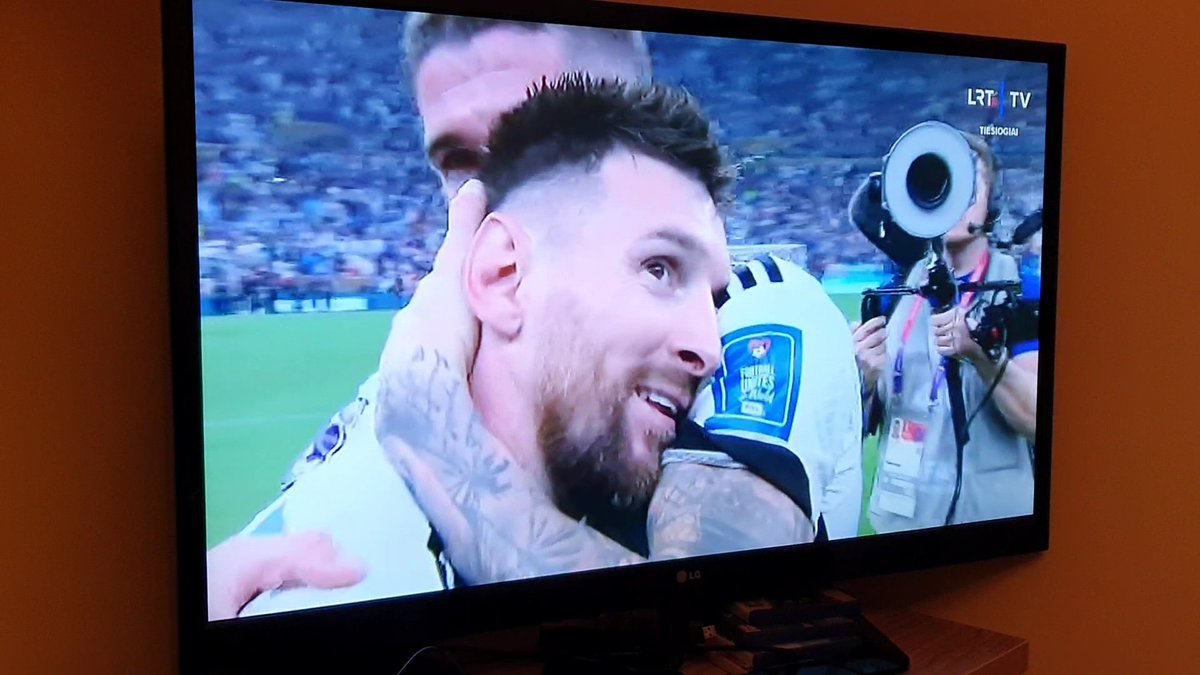 LEO MESSI IS A WORLD CUP CHAMPION! ARGENTINA ARE WORLD CUP CHAMPIONS! CONGRATS! 🥳🥳🥳🇦🇷🇦🇷🇦🇷🏆🏆🏆