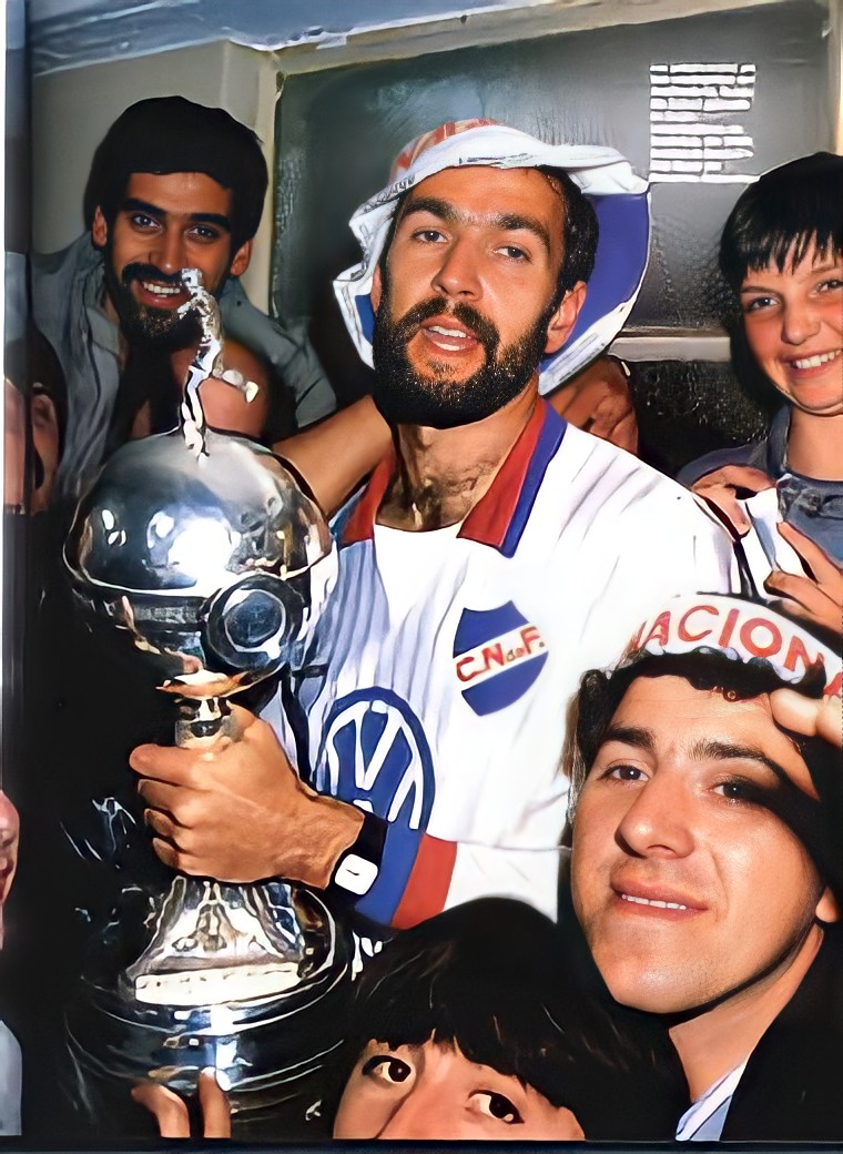 Argentina gana el mundial 78- 80 Nacional gana libertadores
Argentina gana mundial 86- 88 Nacional gana libertadores
Argentina gana el mundial 2022 👀👀👀