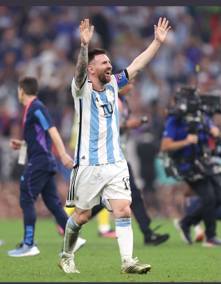 Atif__Attah's tweet photo. 🇦🇷 Congratulation #Argentina #FIFAWorldCup #LeoMessi https://t.co/yuQPTZbc73
