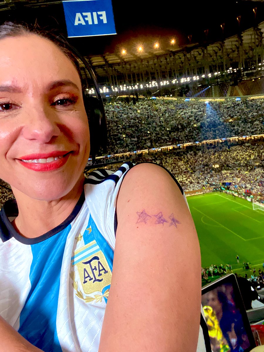 Angelalerena's tweet photo. Nadie le iba a robar el Mundial al mejor de todos los tiempos, ni a la mejor hinchada del Mundo, ni al Diego que alienta desde el cielo. Qué lindo se siente. Ya me hice el tatuaje ⭐️⭐️⭐️ https://t.co/wLiGuRCm4p