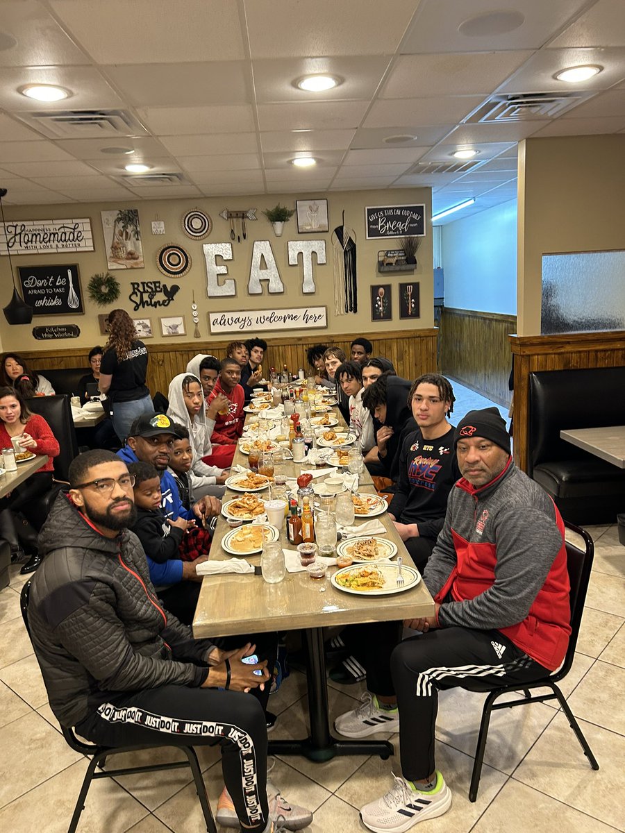 edwinegans20 (@edwinegans20) on Twitter photo Great Christmas Brunch with <a href="/CrosbyHoops/">Crosby Basketball</a> at Hungry Jack’s
<a href="/CrosbyHSCougars/">Crosby ISD Athletics</a> #SupportLocalBusiness$$ Great Christmas Brunch with <a href="/CrosbyHoops/">Crosby Basketball</a> at Hungry Jack’s
<a href="/CrosbyHSCougars/">Crosby ISD Athletics</a> #SupportLocalBusiness$$