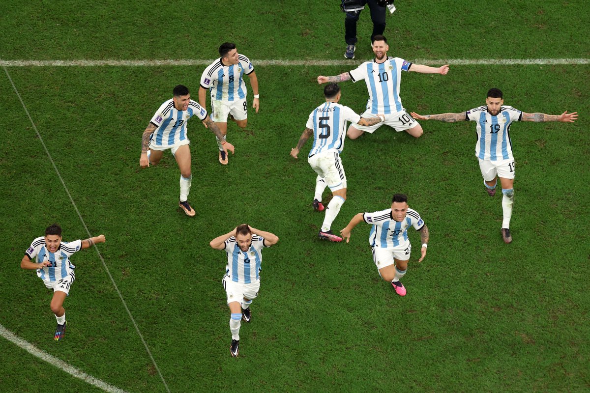 TSN_Sports's tweet photo. The Moment.

#FIFAWorldCup https://t.co/Rj0FmVFazq