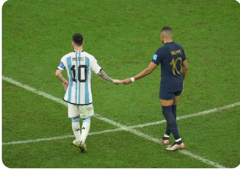 The handling over the GOAT 🐐 title to the incoming GOAT