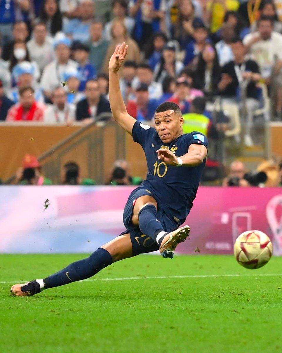 MusisiFrank4's tweet photo. If your man has not watched #WorldCupFinal 2022, why are you  Gay? https://t.co/woEA0NJIhl