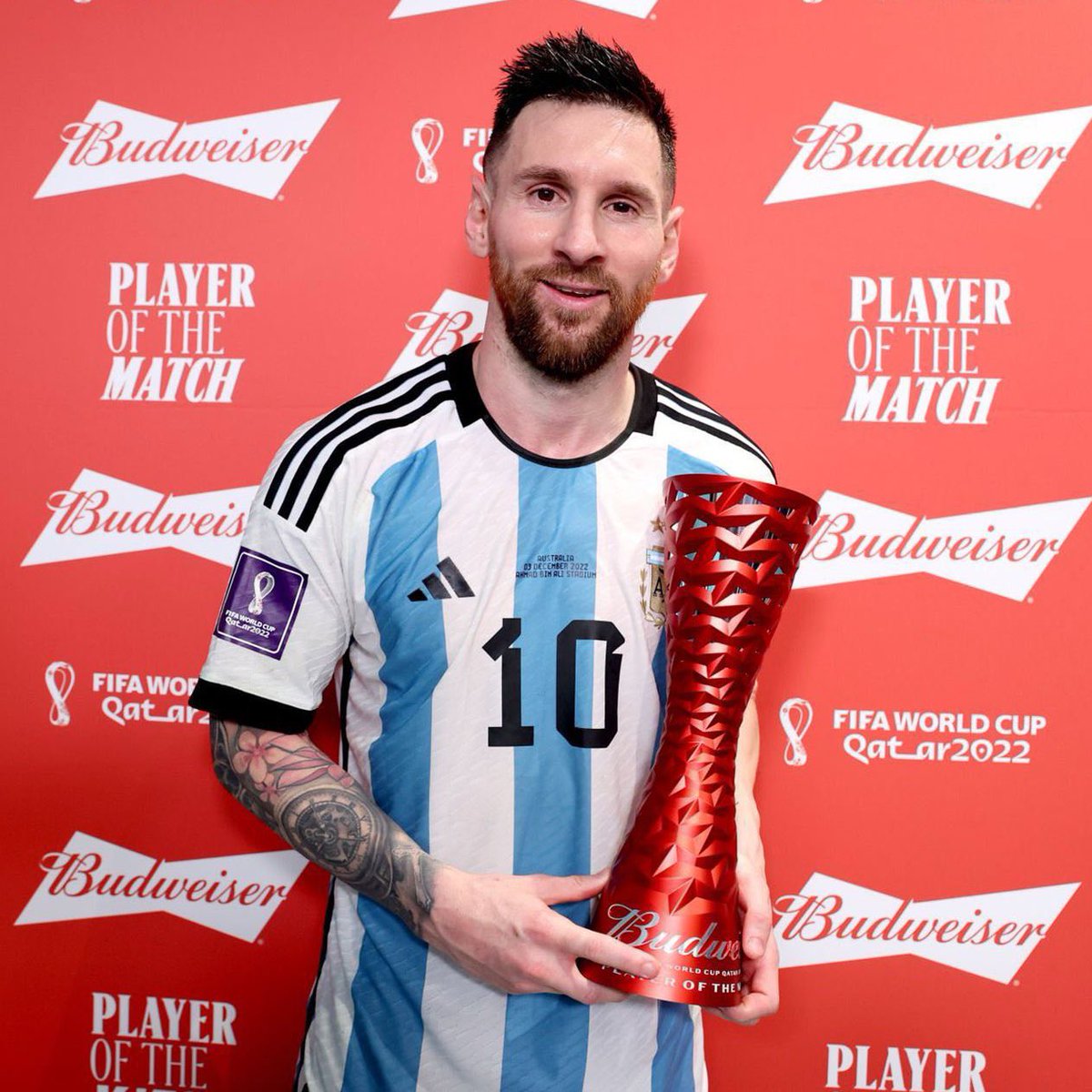 ActuFoot_'s tweet image. Lionel Messi a été élu HOMME DU MATCH à CINQ REPRISES dans cette Coupe du monde ! 🇦🇷🐐

5 fois en 7 matches. 😱