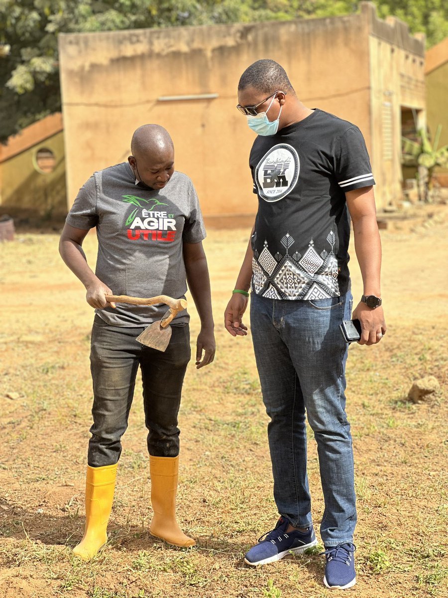 L’amitié devenue #fraternité. Une vie d’un engagement dédié aux questions de #jeunesse, d’enfance et de développement durable. <a href="/Faycal_Dev/">TRAORE Cheick</a> fait partie de ces personnes qui inspirent et motivent la bonne action. Bientôt le lancement de <a href="/point_jeune/">Point Jeune</a>. #Passion au service des autres.