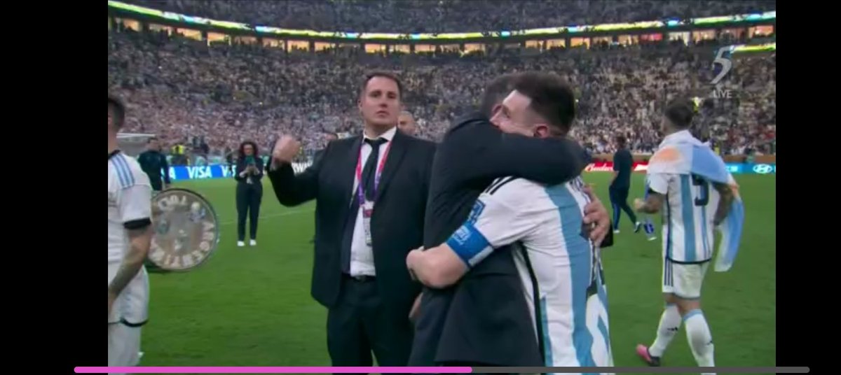 mrLingYouLiang's tweet photo. #WorldCup2022 Finally #LeoMessi had completed his all his Missions. Tears of joy. I got a feeling I will cry when #Argentina #LeoMessi lift the Trophy. https://t.co/RG0Rqukts3