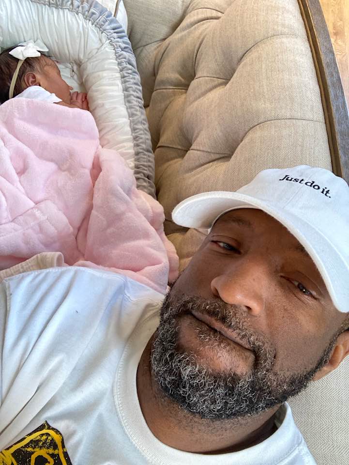 RickeySmiley's tweet photo. First day on the job!!!! Beauty is her name!! ❤️❤️❤️ #DenverElizabeth https://t.co/qnYVbPGcIL