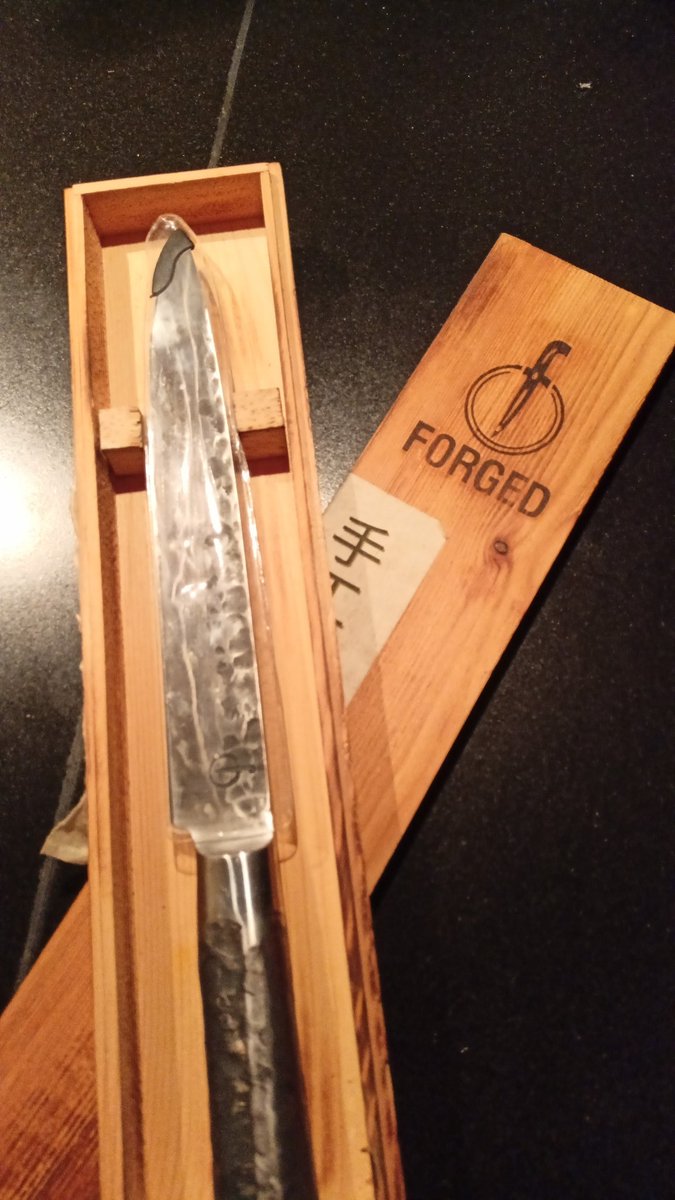 AndreWelgraven's tweet photo. Gezocht:
Goede #messenslijper ,omgeving #Holten. Graag zou ik mijn #Forged mes weer superscherp hebben voor de a.s. #feestdagen. 
Iemand een #goedesuggestie ?

#dtv
#Twitterweetraad
#samensterk
#Kerst
#hobbykok
#laatliefderegeren https://t.co/hfZzctDJgY