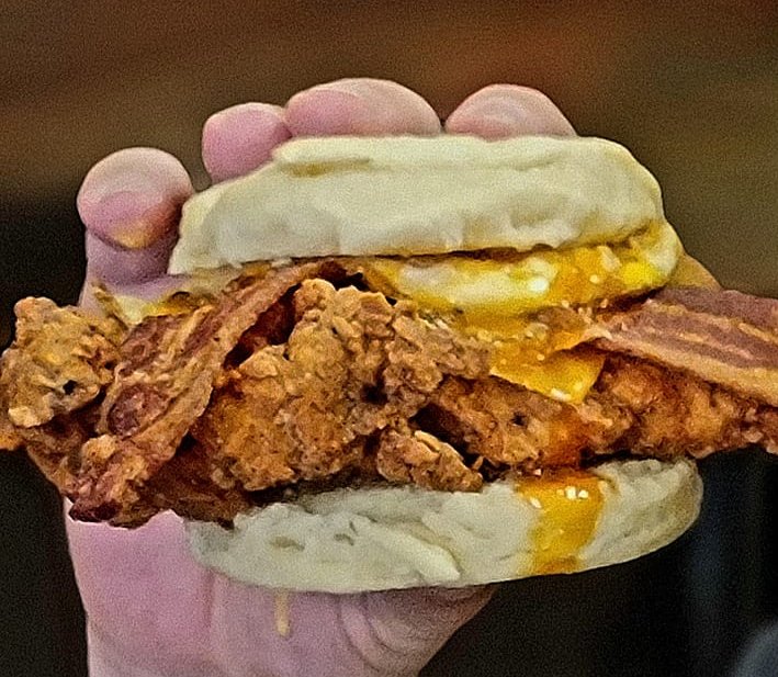 themonkscellar's tweet photo. 𝗡𝗘𝗪𝗦 𝗔𝗟𝗘𝗥𝗧! Capt. Red Beard's favorite Brunch item, our 𝘕𝘰𝘵 𝘚𝘰 𝘚𝘦𝘤𝘳𝘦𝘵 𝘍𝘳𝘪𝘦𝘥 𝘊𝘩𝘪𝘤𝘬𝘦𝘯 𝘉𝘳𝘦𝘢𝘬𝘧𝘢𝘴𝘵 𝘚𝘢𝘮𝘮𝘪𝘤𝘩, is available today. It isn't on the menu, so you have to ask.

#friedchickensandwich #brunching #secretmenuitem https://t.co/bAQH8diR4K