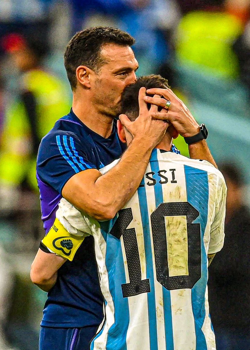 nachoalvarez99's tweet photo. SOMOS CAMPEONES DEL MUNDO https://t.co/IuFrq8fkbw