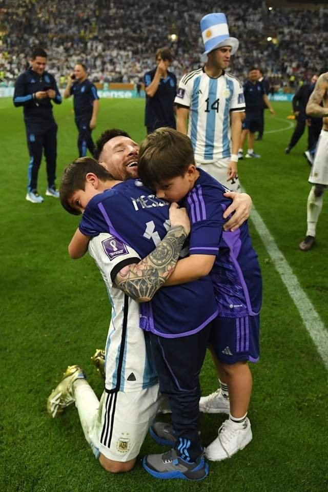 💙💙👑