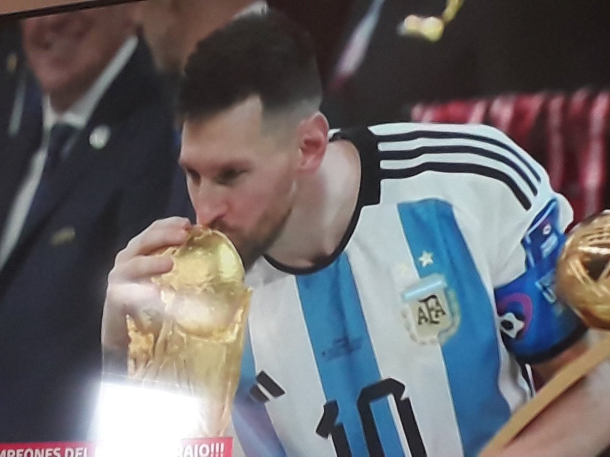 Heliccu's tweet image. 