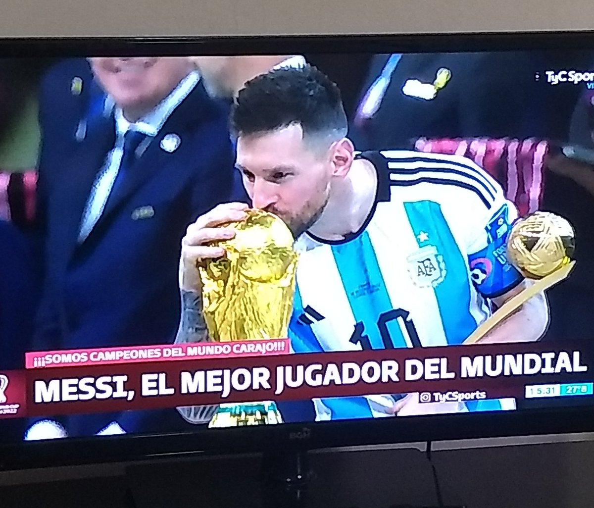 AgusCamoletto's tweet photo. La foto perfecta no exist... https://t.co/geKHpgG4Ba