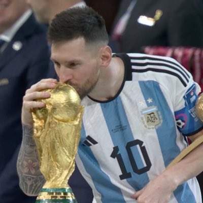 Castro1021's tweet photo. #NewProfilePic https://t.co/WWRlgzK9WM