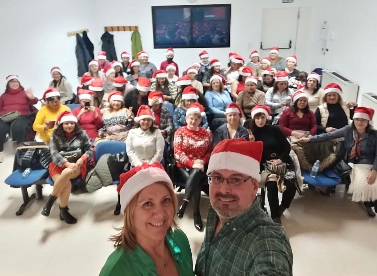 <a href="/almaimas/">Almaimas | OlgaGros | MiguelP.Artigas</a> celebro la Navidad 2022 con parte de la plantilla de Cuidadoras que cuidan con mas que #alma.
Gracias por querer y saber cuidar como se merecen nuestros mayores!